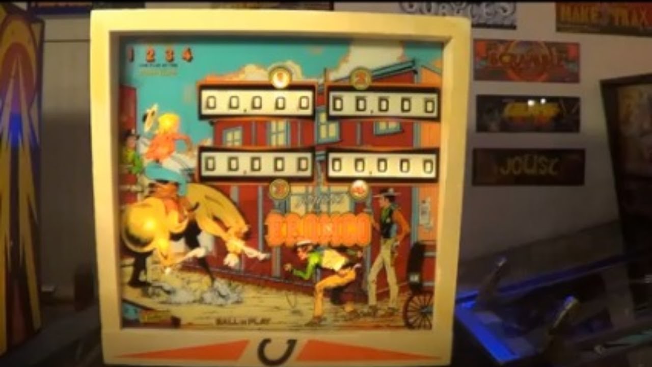 BRONCO PINBALL MACHINE - BY GOTTLIEB 1977