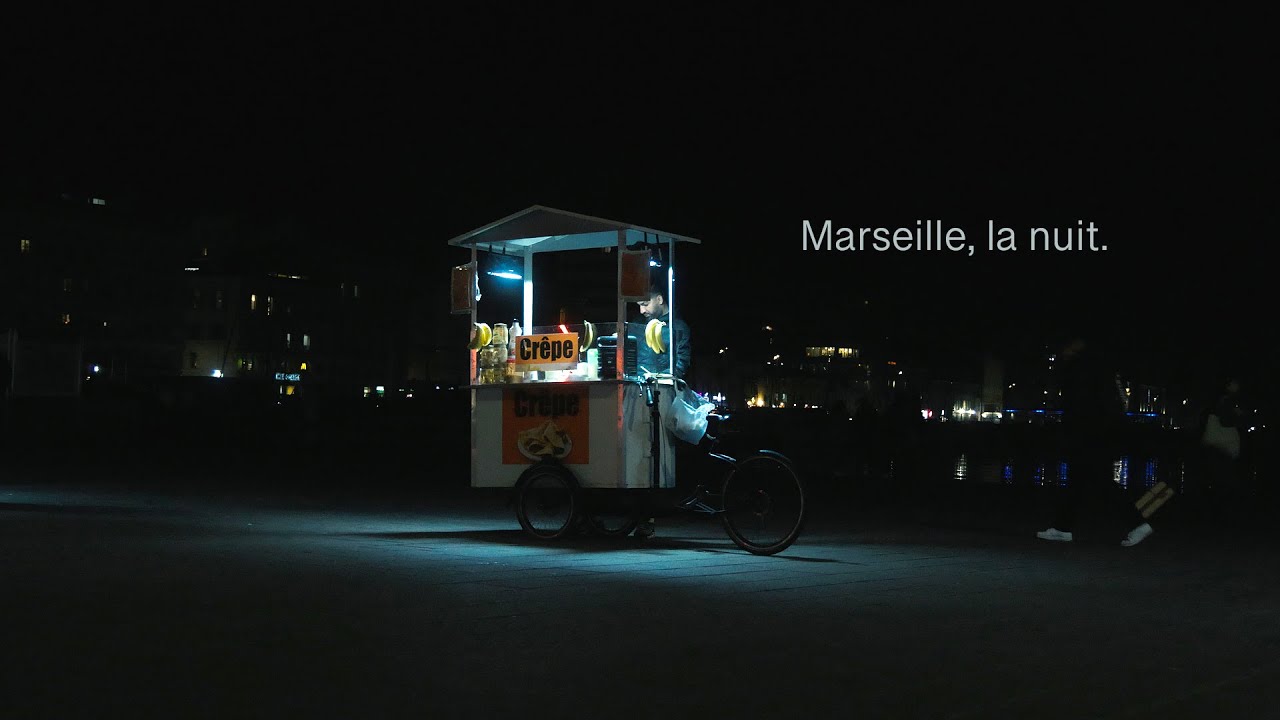 Marseille, la nuit.