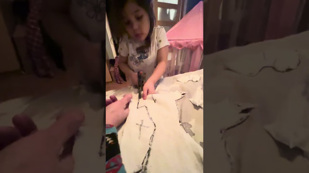 Making a diaper for the Doll,.,