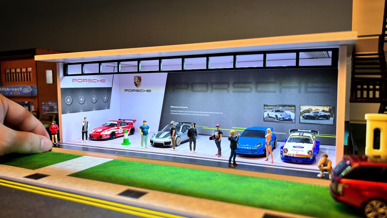 Porsche Garage 1/64 Diorama by MoreArt | Hotwheels Diorama