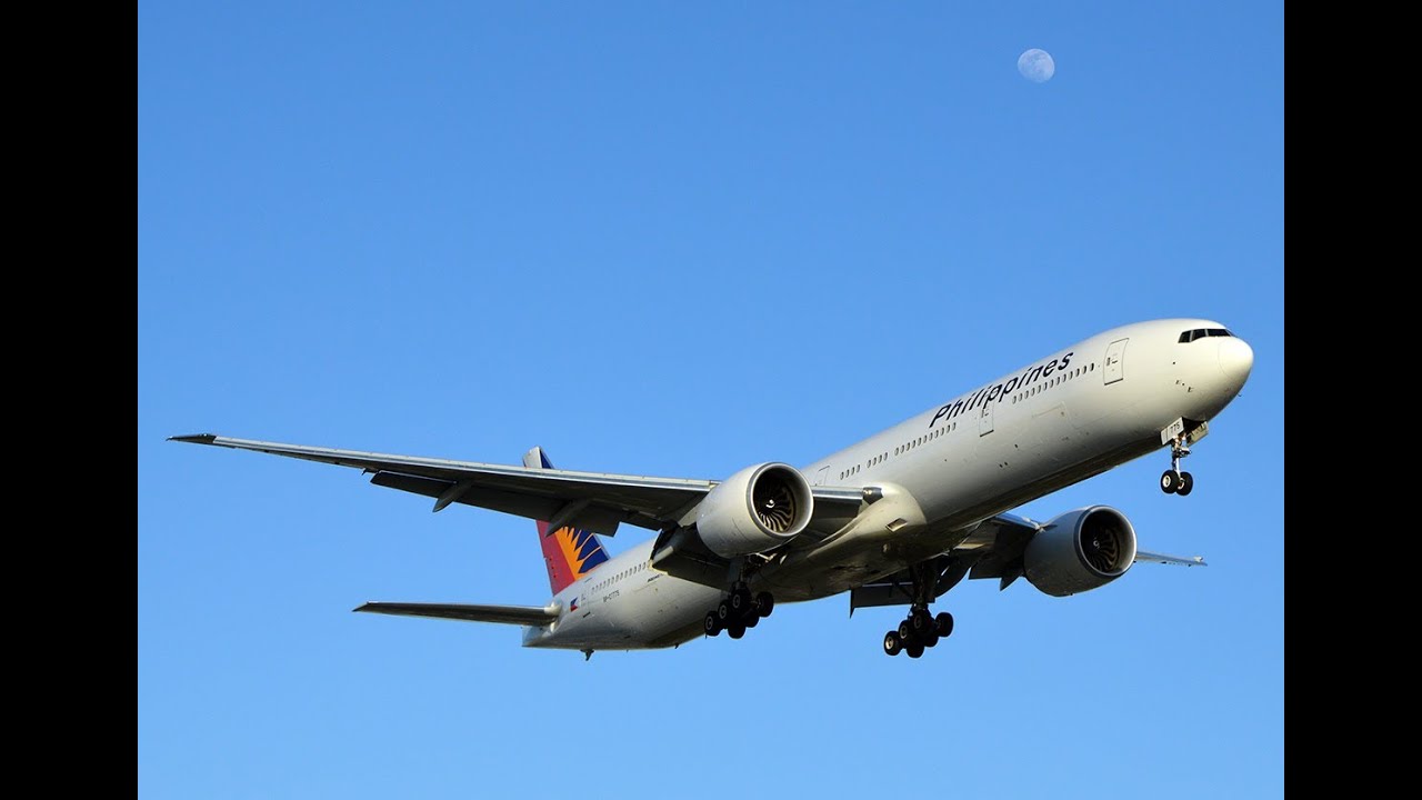 Philippine Airlines Boeing 777-3F6(ER) [RP-C7774] Taxi and Takeoff