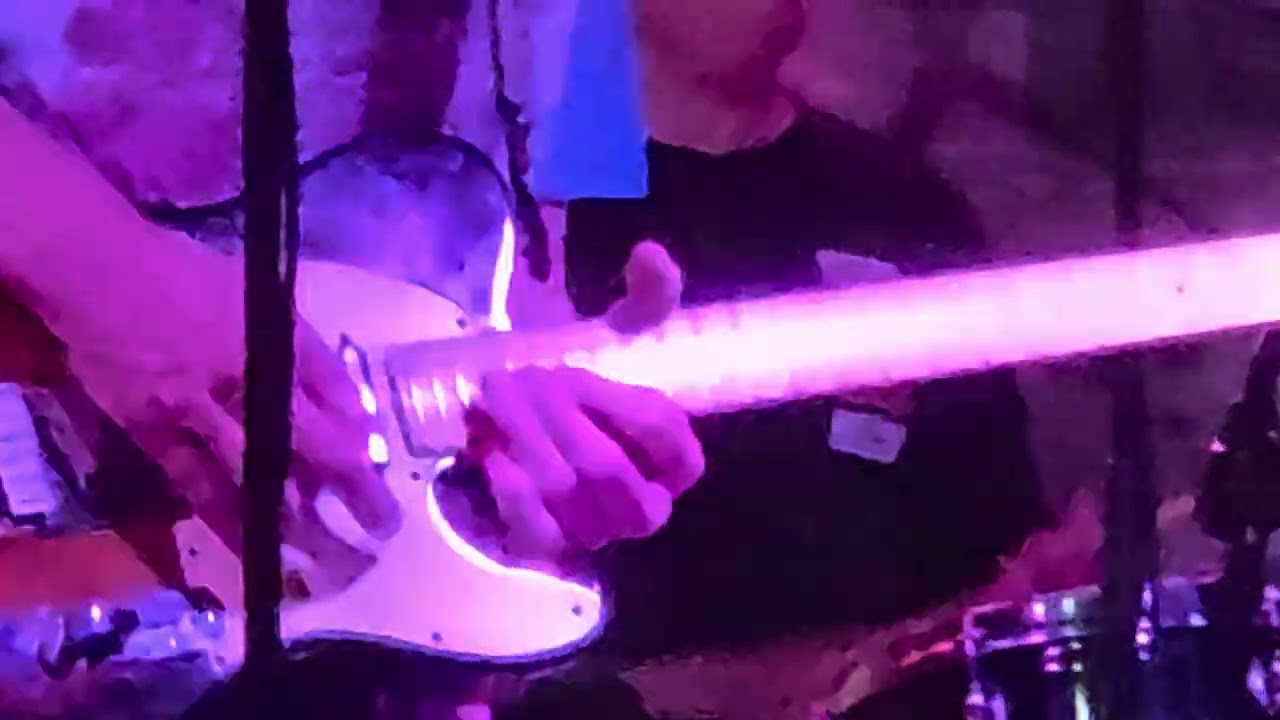 Crossroads solo