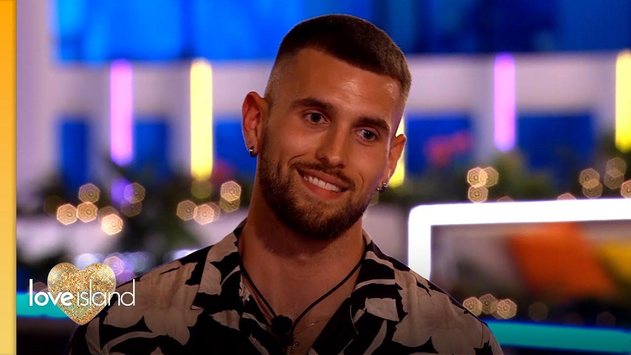 Zachariah shocks the Islanders | Love Island Series 10