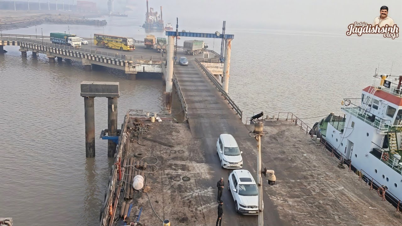 Maharashtra to Gujarat part.2 #VLOG