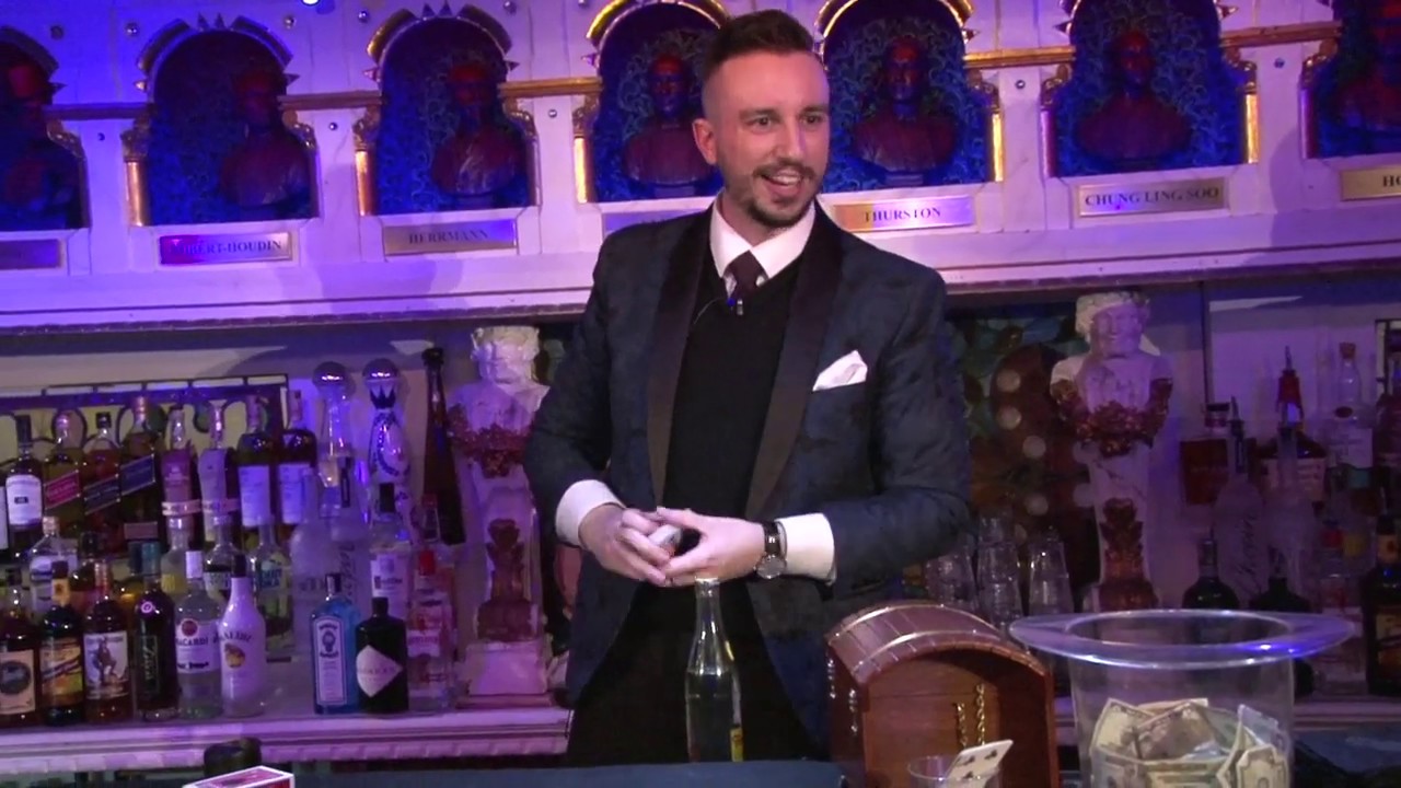 Jeff Black at the Magic Castle Bar