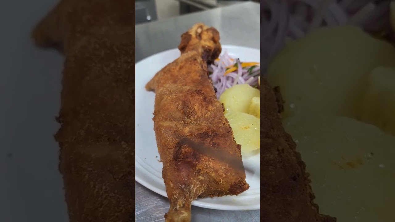 jugoso y crocante cuy chactado #peruvianfood #crismarperu
