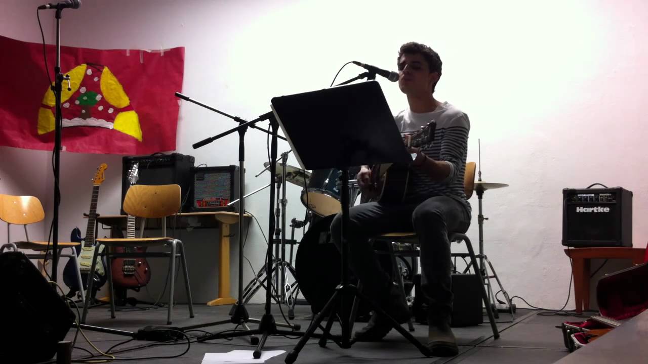 Tom Davidson guitar play (own composition)