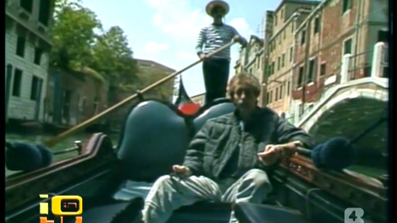 Robin Gibb - Boys Do Fall In Love (Sigla di Azzurro 1984)