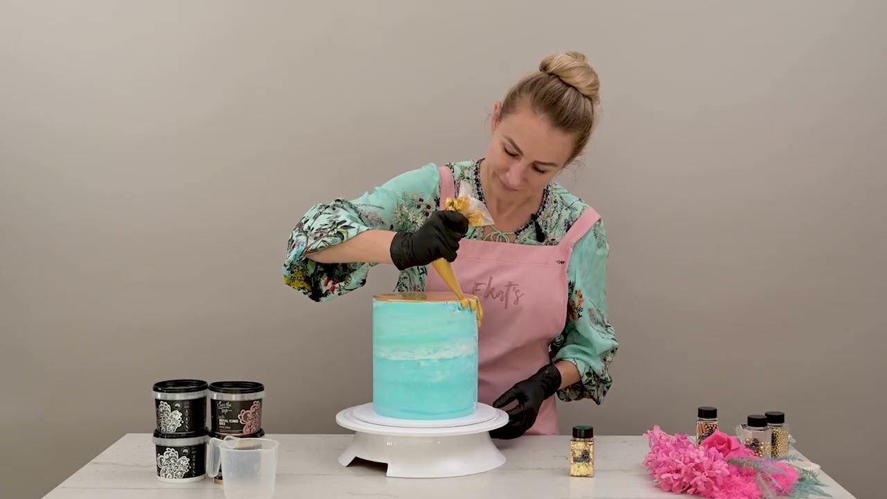 Over The Top Metallic Royal Icing Drip Tutorial with Ekat Couture Cakes