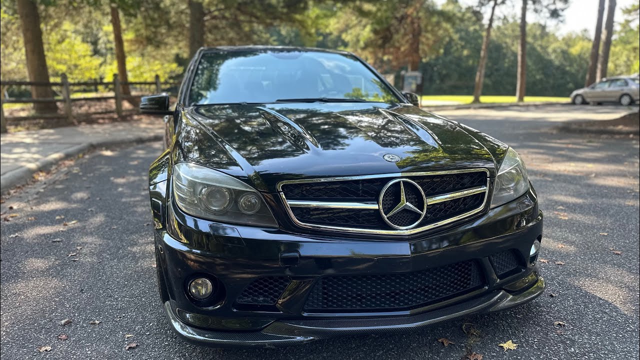 Мой Mercedes AMG W204 C63 2010 года выпуска