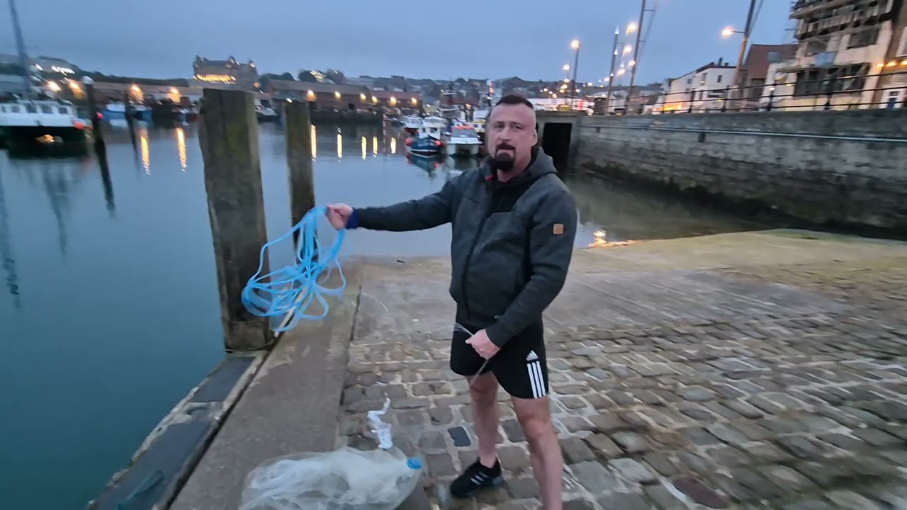 cast netting in Scarborough