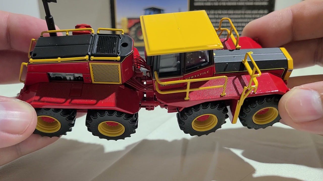 1/64 Versatile BIG ROY toy tractor review