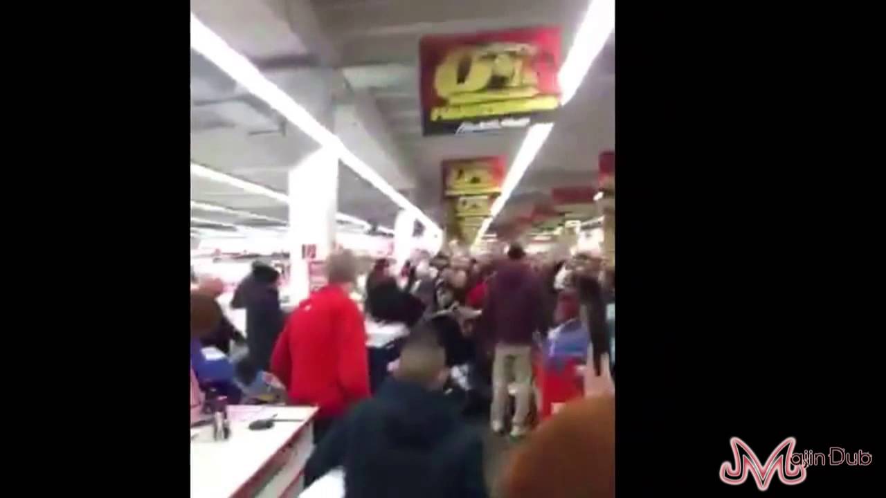 PS4 Launch MEDIAMARKT - Massenschlacht!!
