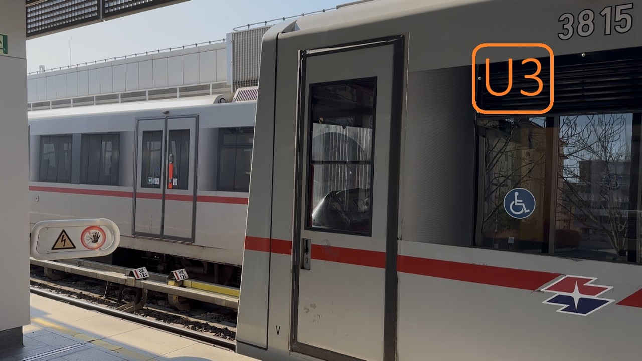 Vienna's busy metro line U3 (train ASMR)
