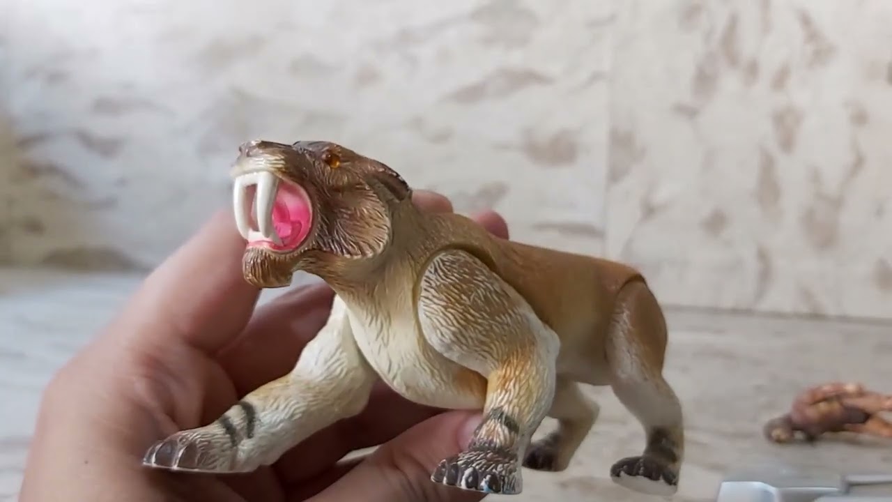 Tyco Dino-Riders Ice Age Sabretooth Tiger wit Kub Review