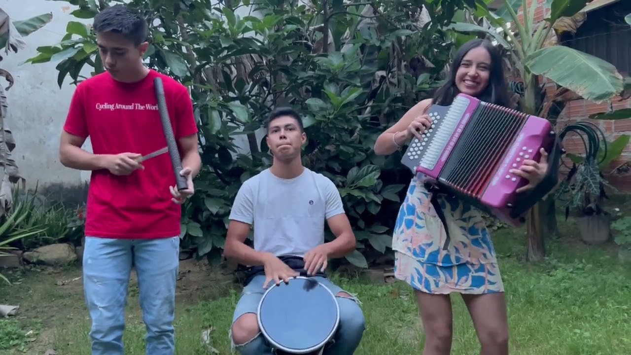 Disfrutando de este hermoso vallenato en familia, 