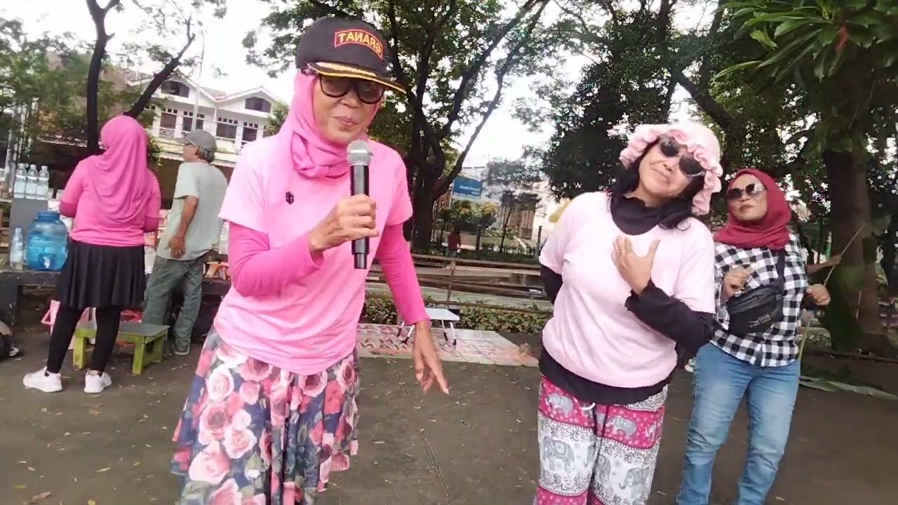 Kegagalan cinta di BKT by Rossy Granat 