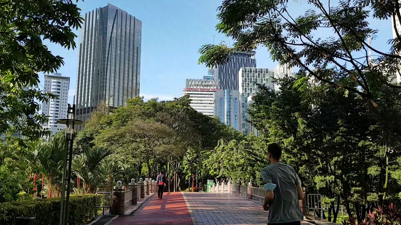 A walk around the Petronas Twin Towers Suria KLCC Park