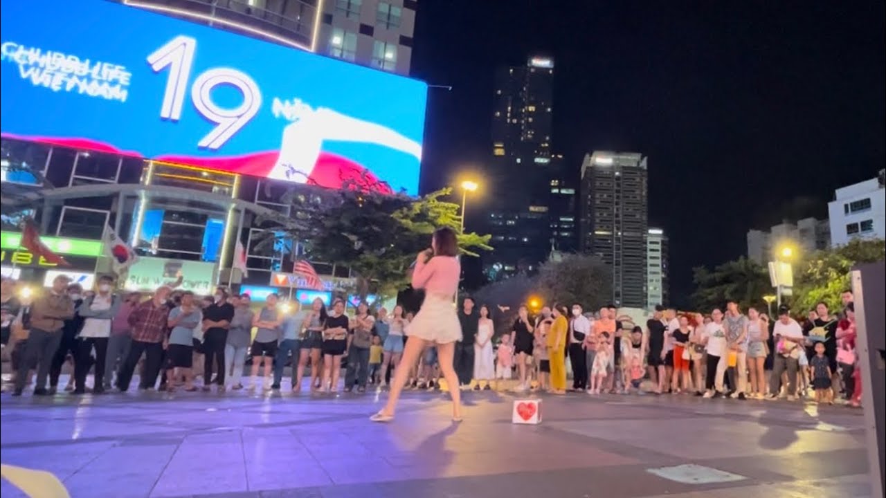 베트남 🇻🇳광장에서 소찬휘 티얼스를 신청받았습니다. 그리고 동생이랑 다퉜는데…