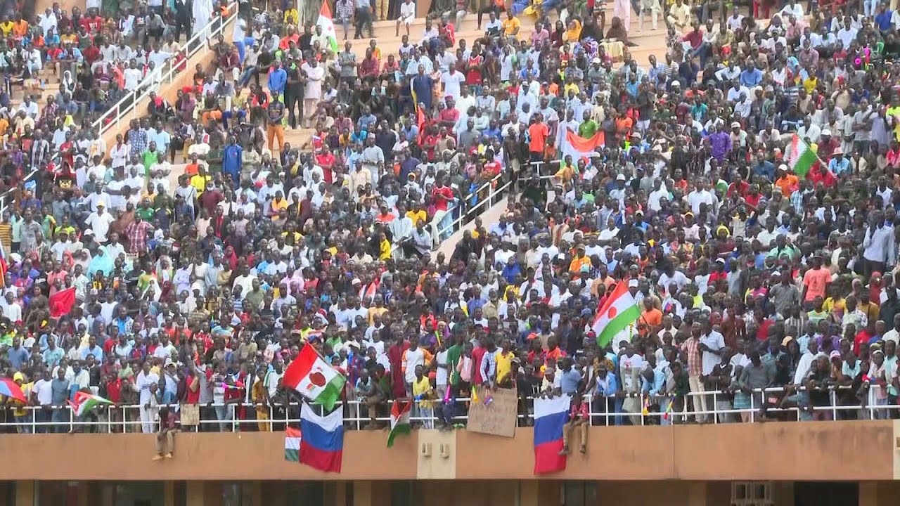 Close to 30,000 Niger coup supporters gather in Niamey | AFP