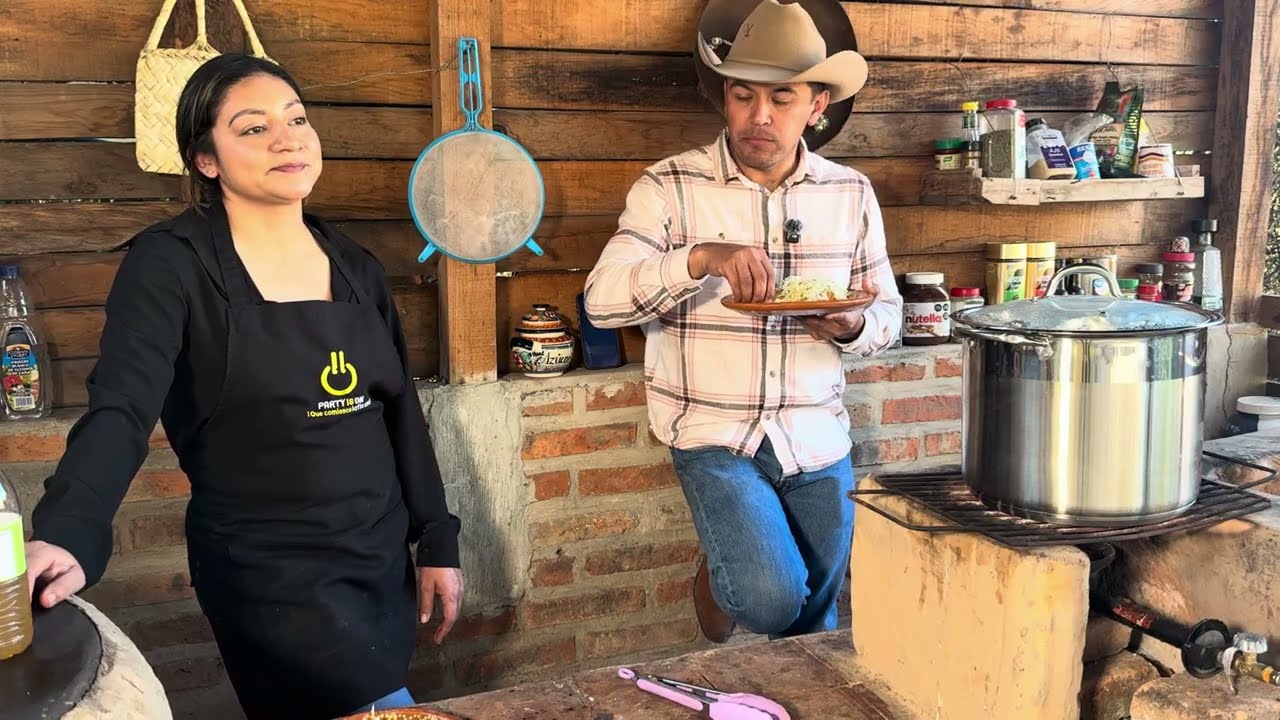 Comer HUMILDEMENTE, es nuestro Lujo, no hay Más. 