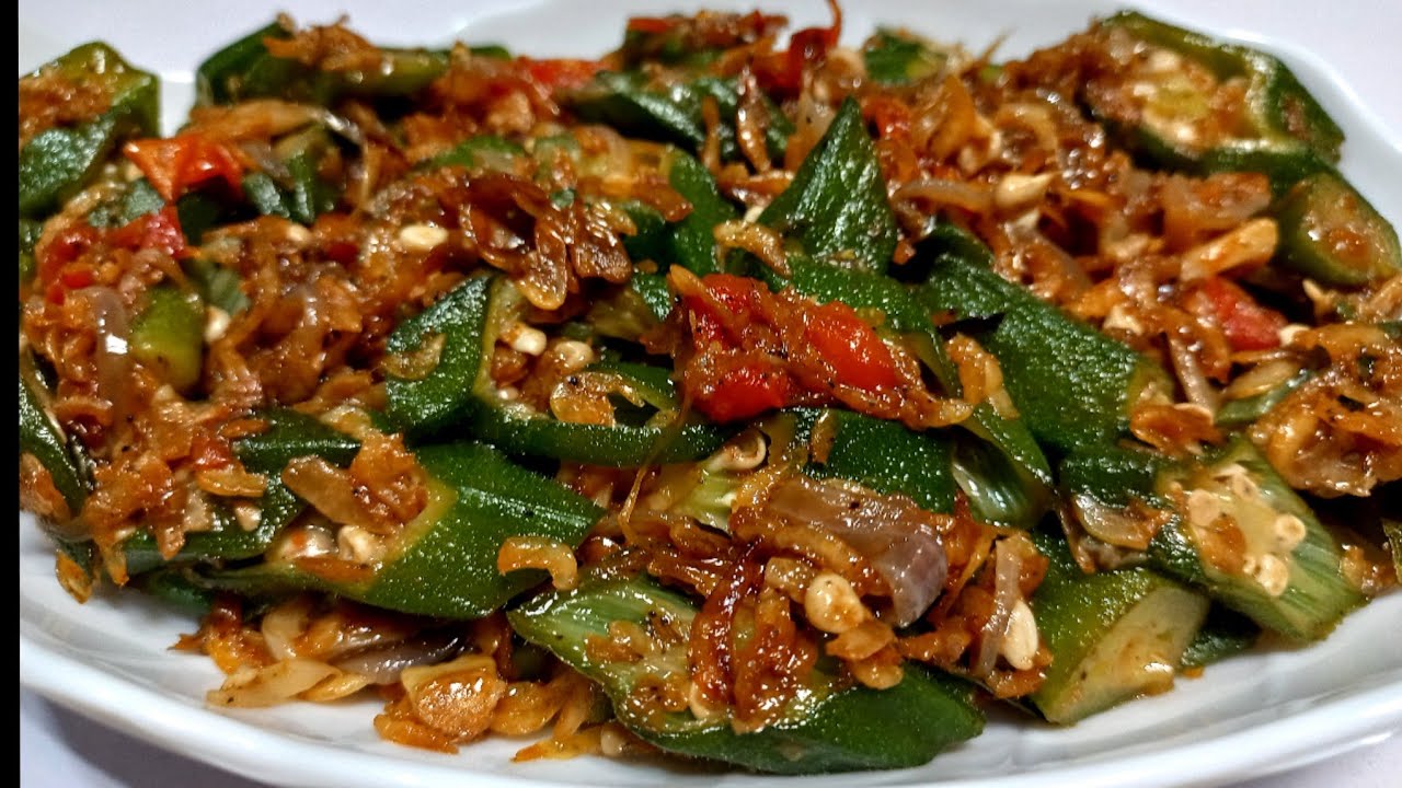 මිරිස් නැතිව කටට රසට බණ්ඩක්කා හදන විදිය/bandakka recipe/ledies fingers recipe by kavi home recipes