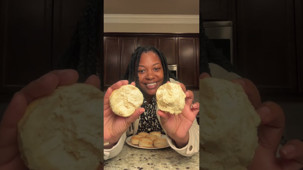 Crockpot Chicken | Instant Pot Jasmine Rice | Homemade Biscuits | Strawberry Mango Smoothie 