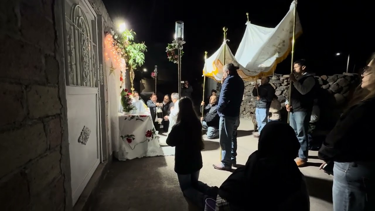 Procesión con el santísimo 