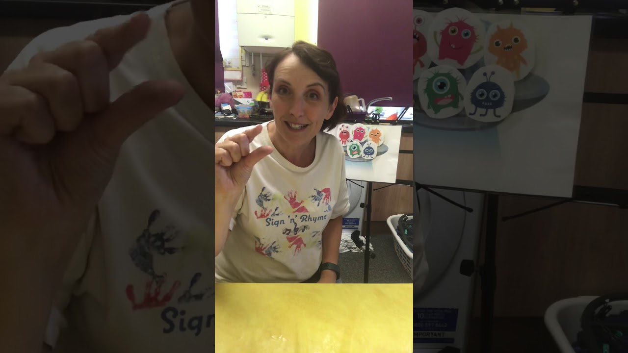 Sign ‘n’ rhyme. 5 little men in a flying saucer. Makaton to songs, rhymes and books.