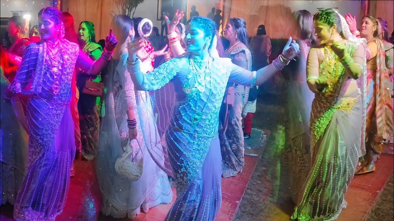 दिल्ली पुलिश बाली इन भाभी का सबसे टॉप डांस #पेंडल सोने को राजा ले अइयो गोने #अवनीश शास्त्री