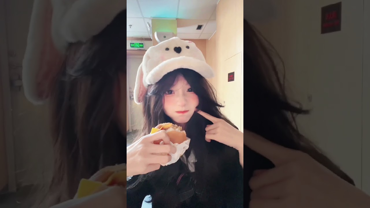 Mau burger😇 #tiktok #fyp #cutegirl #kawaii #girl