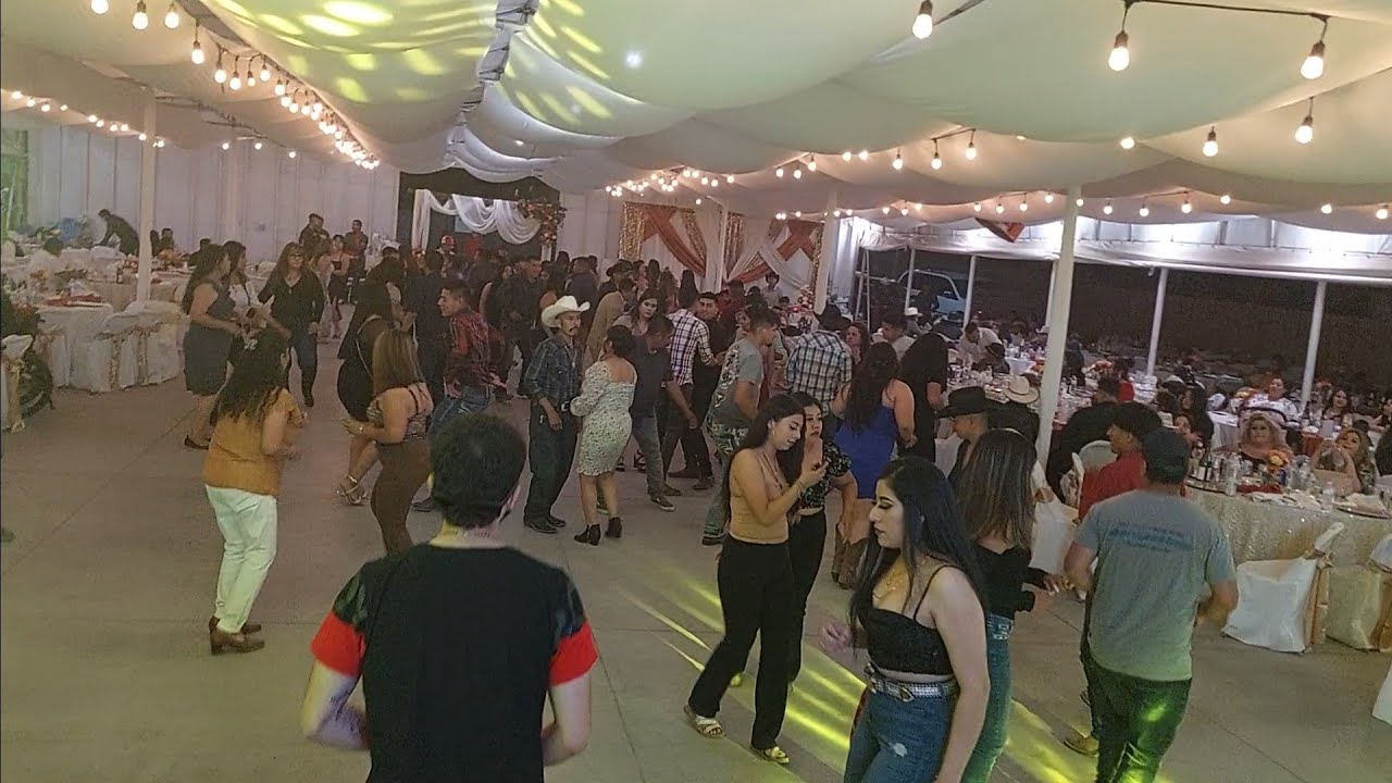 Boda en Madera CA gente de oaxaca (Miahuatlan)