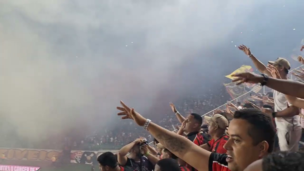 🚨 VITÓRIA ENTRA EM CAMPO COM A TORCIDA ENLOUQUECIDA NO BARRADÃO 