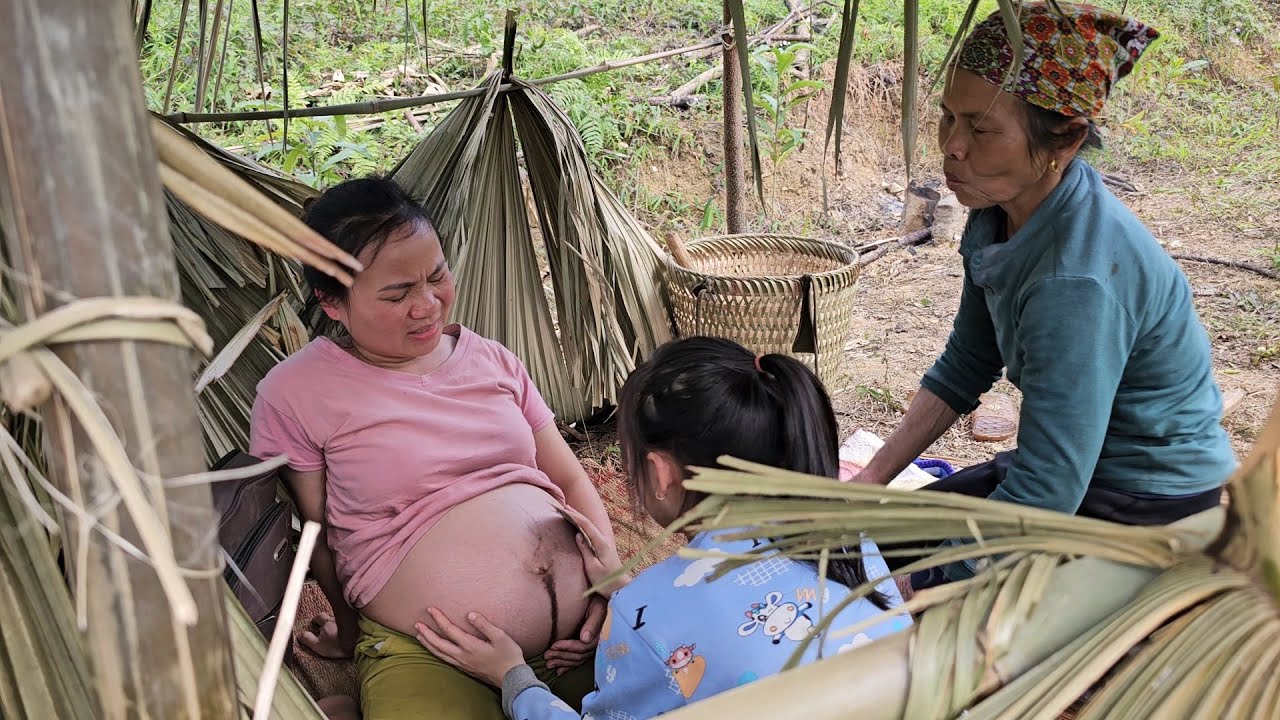 A 27-year-old pregnant single mother received help from good people.