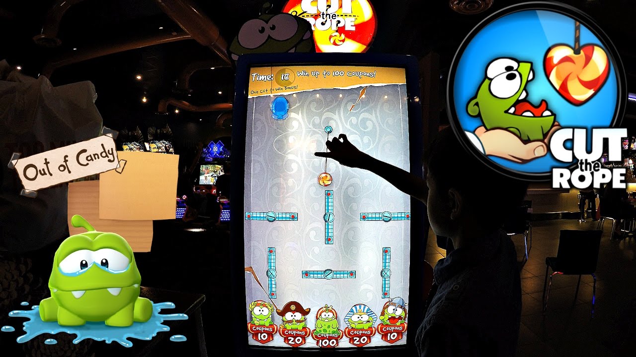 Cut The Rope Arcade Video Game Play At Dave & Buster's