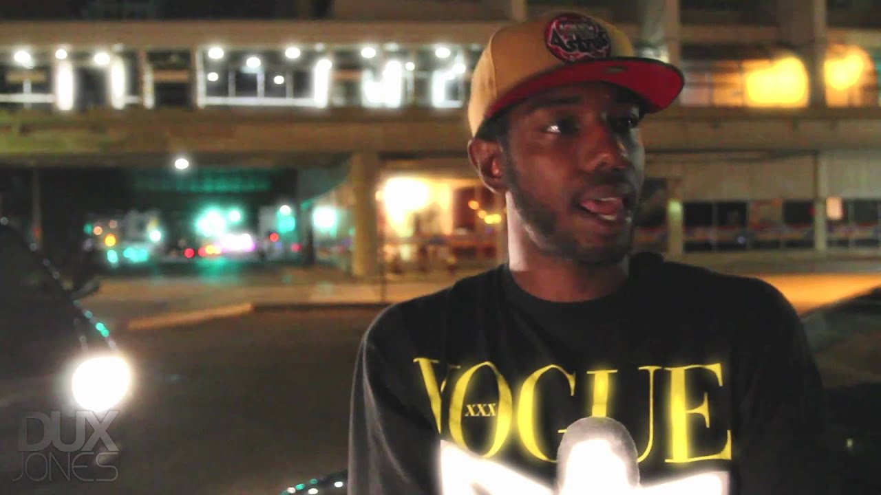 Pourin it On (Official Video) DUX JONES on the new NBA 2K11 soundtrack !