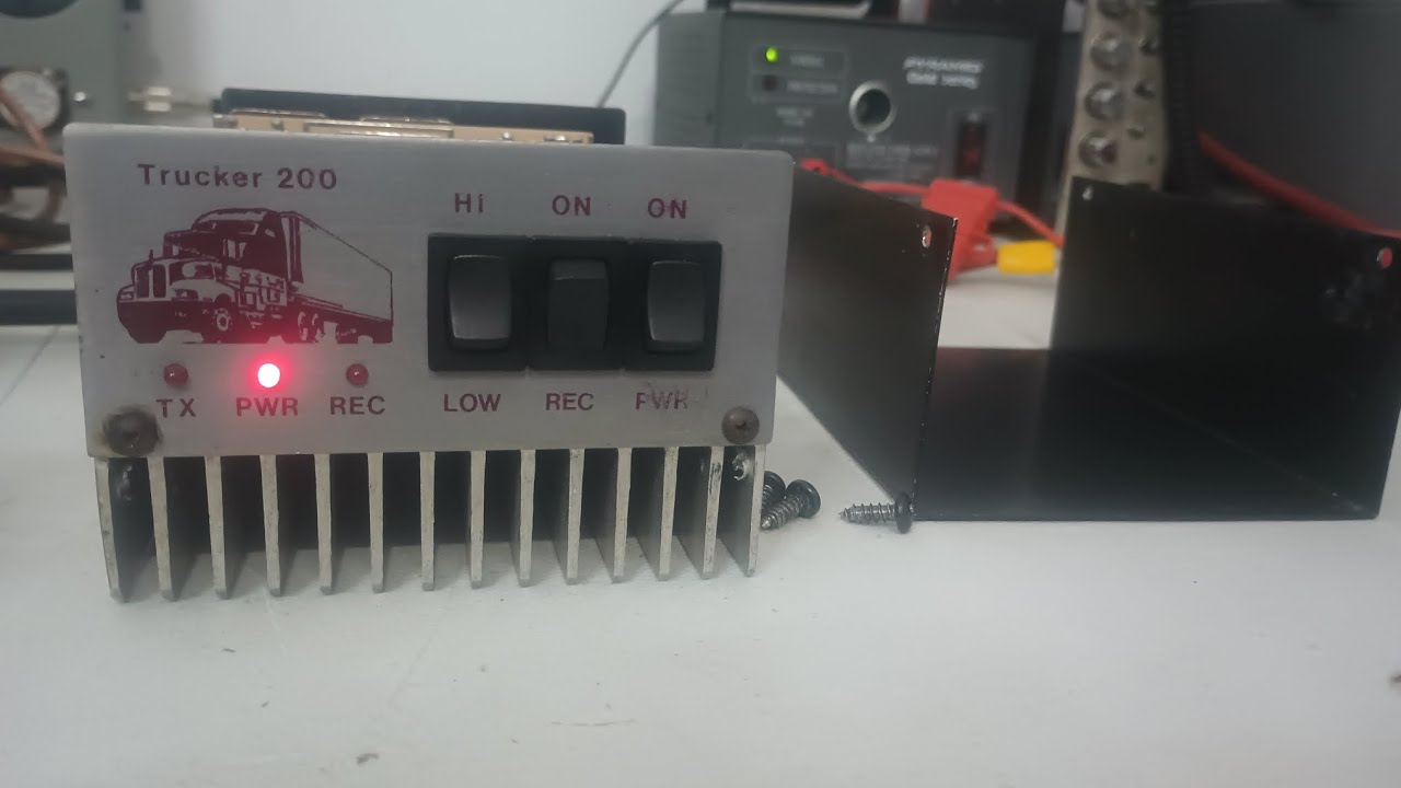 Trucker 200 Mobile Amp with Two MRF455 Transistors, Hi/low, Pre amp