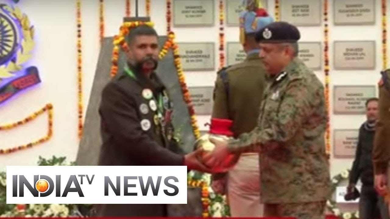 Man who collected soil from houses of Pulwama slain soldiers invited for tribute ceremony
