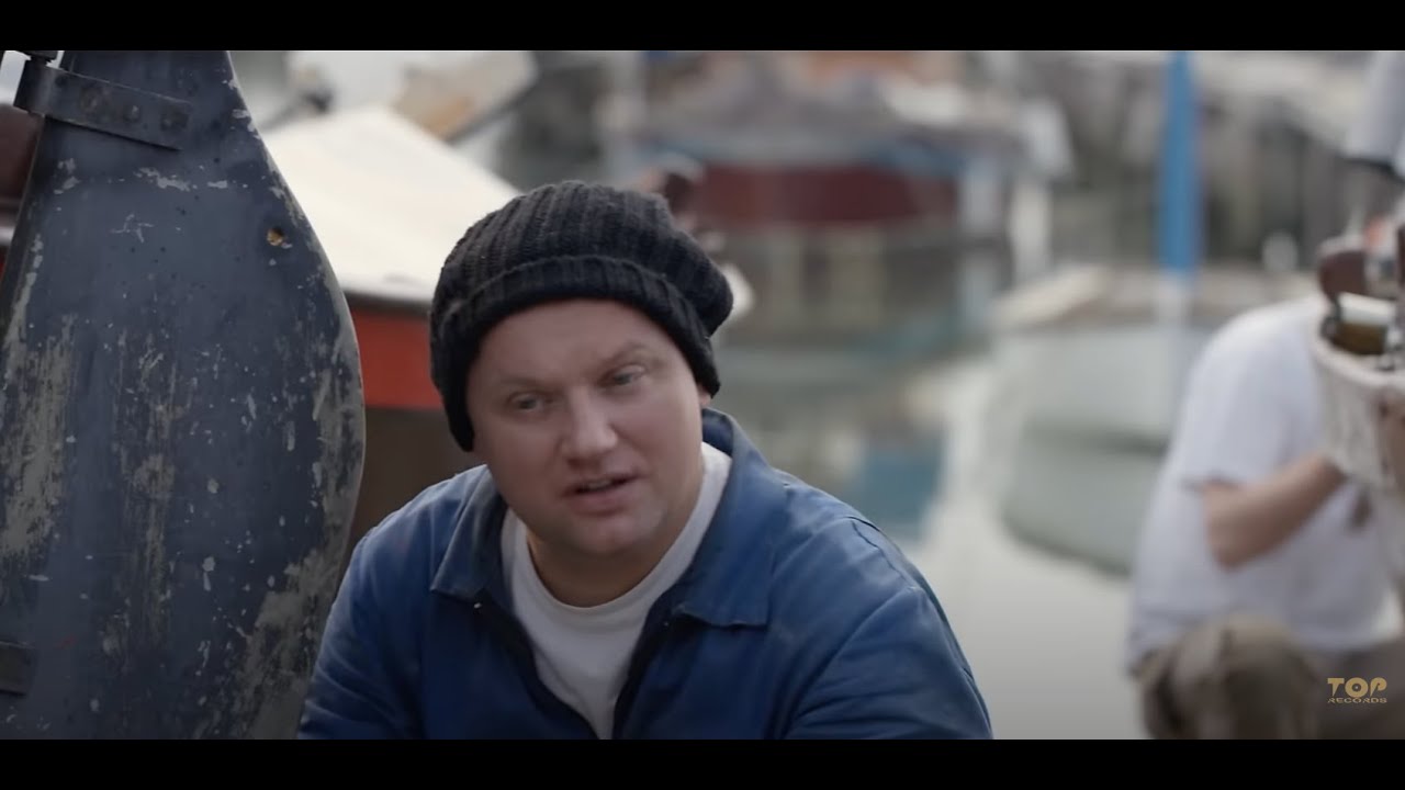 KLAPA SKALA (gostja Darja Gajšek) - Mala barka (official video)   MEGA HIT