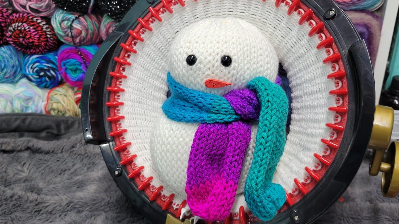 Addi knit snowman!
