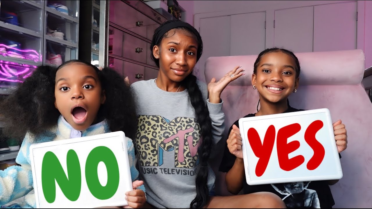 WHO KNOWS ME BETTER? Sister VS Sister Challenge