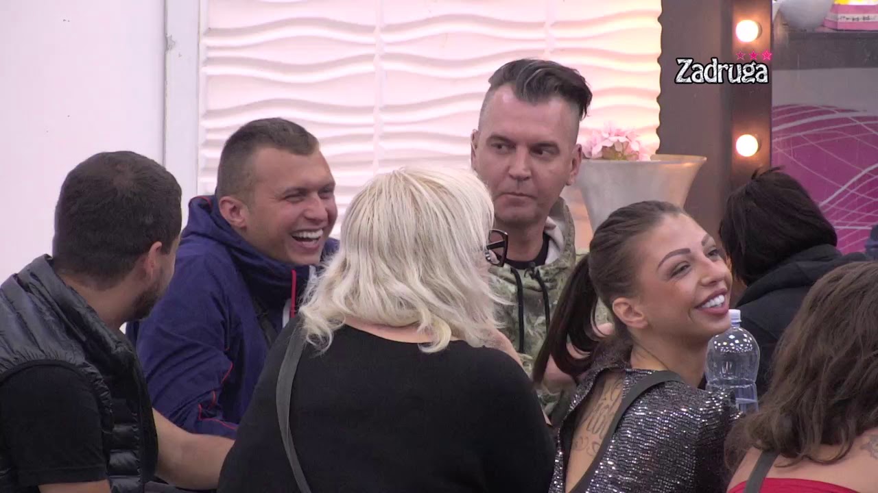 Zadruga 3 - Iva komentariše reakcije Ivane Šopić na komentare žirija sa Zadrugovizije - 16.06.2020.