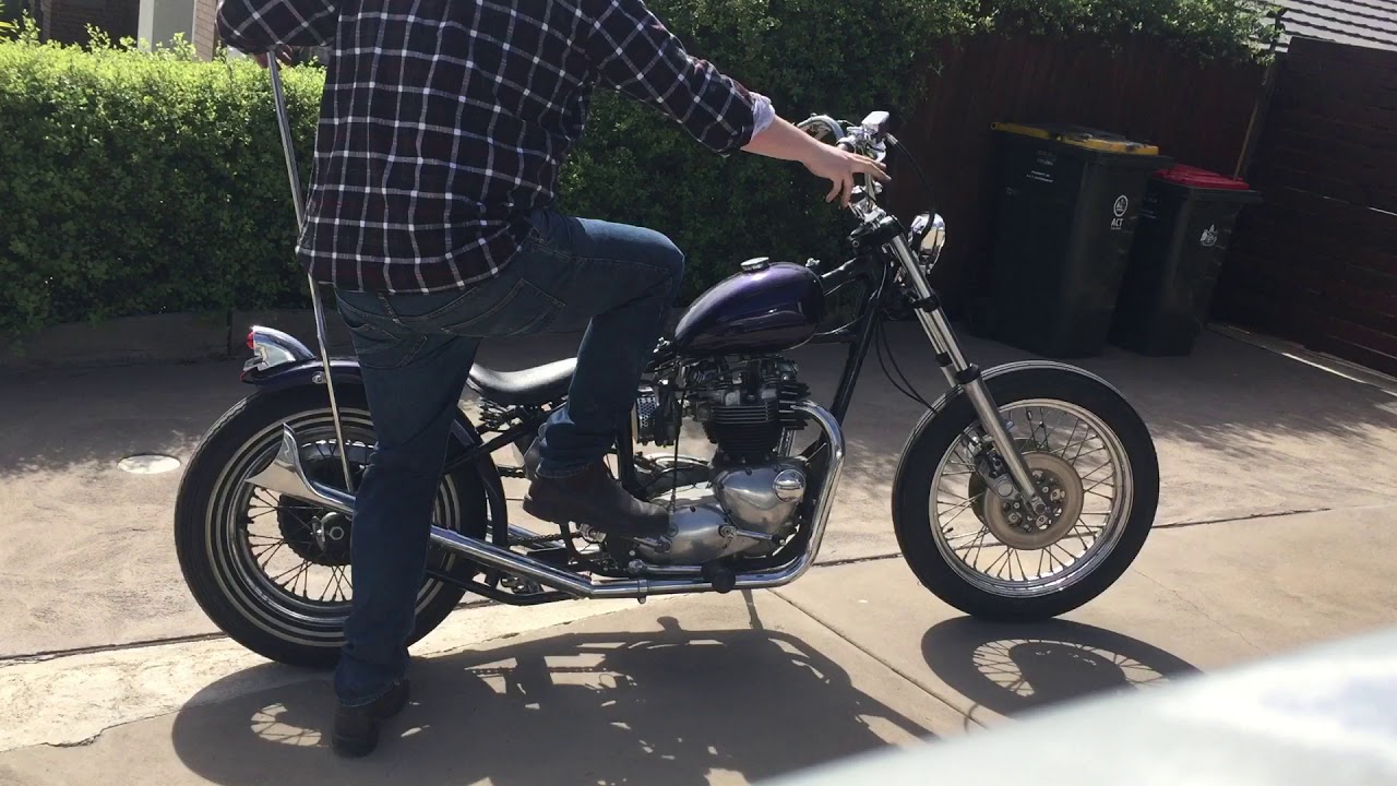 Triumph chopper 650 1965