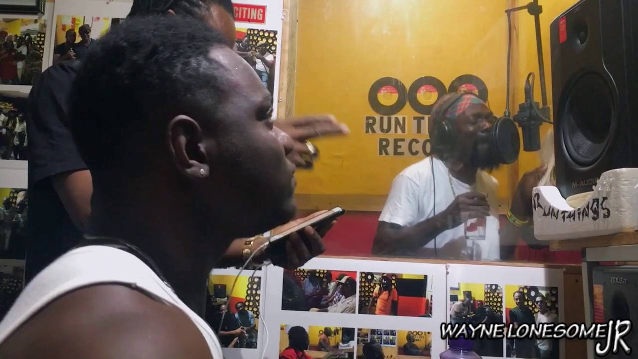 Louie Culture  - them fi known who dem a deal with first dubplate