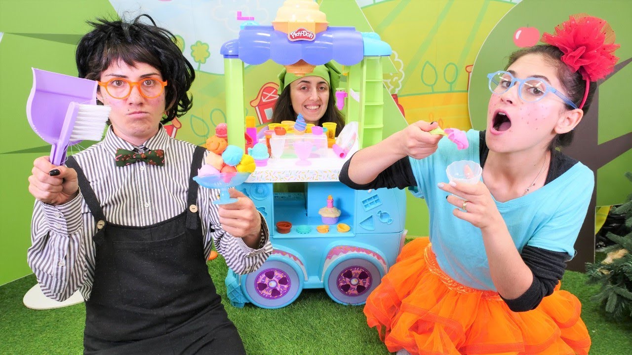Okutay ve Cicisu ile komik video! Kardeşlerin, Sevcan'dan aldığı dondurmaya parası yetmiyor!