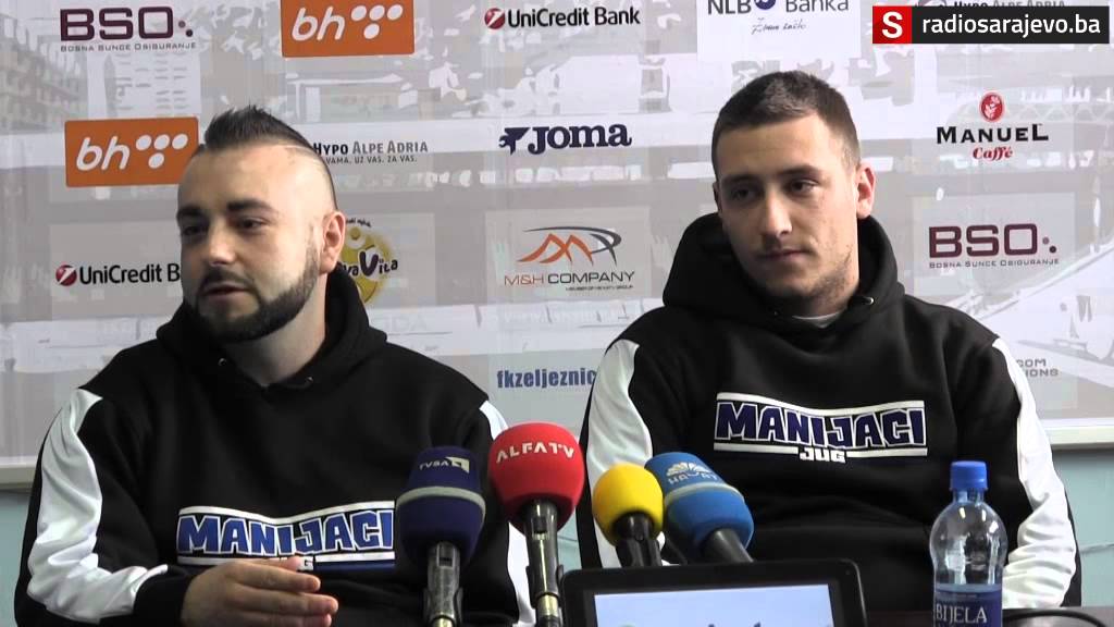 Predstavnici Manijaka pred utakmicu sa Slavijom