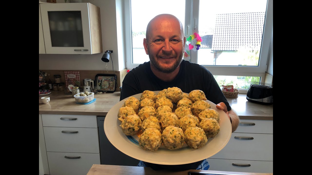 Semmelknödel wie bei Oma zubereiten