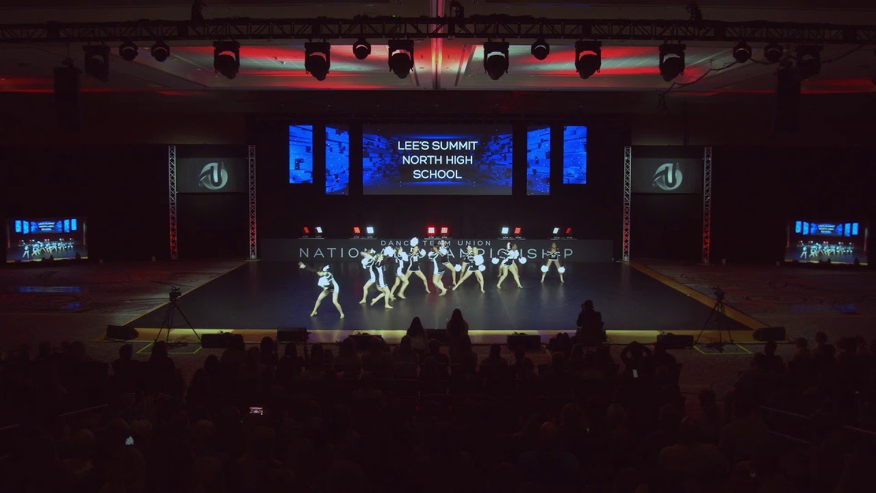 2019 DTU Nationals Finals Large Varsity Pom Lee’s Summit North High School