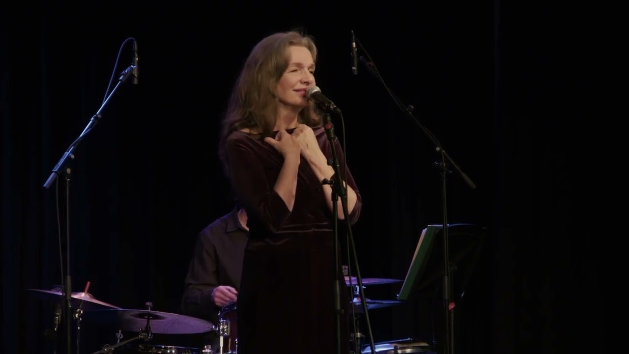 Parlez-moi d'amour (Jean Lenoir) - Andrea Rehm