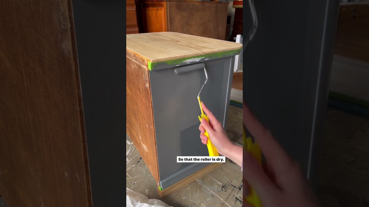 How to get a smooth finish painting furniture with a paint brush and roller 🙌